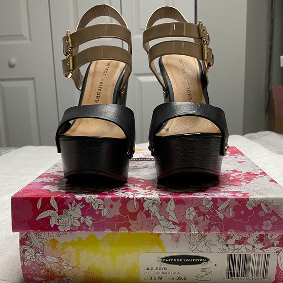 Chinese Laundry Black and Cream Platform Heels - Picture 1 of 4